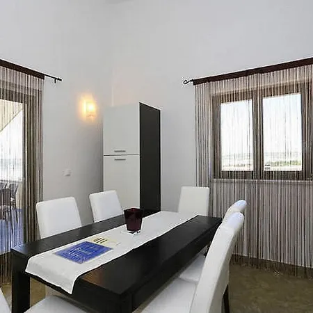 Apartment With A Parking Space Maslenica, Novigrad - 19060 Jasenice (Zadar)