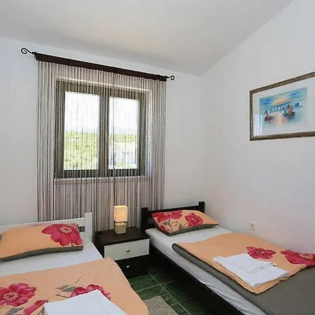 Apartment With A Parking Space Maslenica, Novigrad - 19060 Jasenice (Zadar)